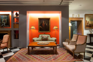Lobby del Hotel Doña María