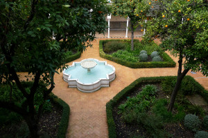 fuente patio espacio santa clara sevilla