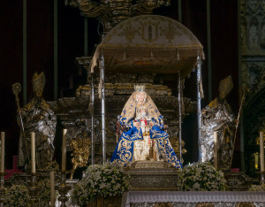 virgen reyes catedral sevilla