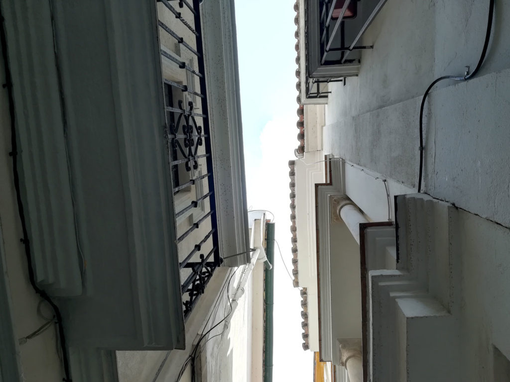calle aire cielo sevilla