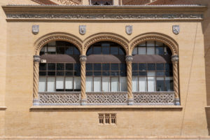 pabellon real parque maria luisa sevilla balaustrada