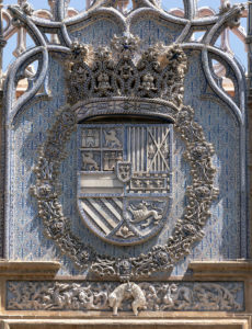 pabellon real parque maria luisa sevilla heraldica