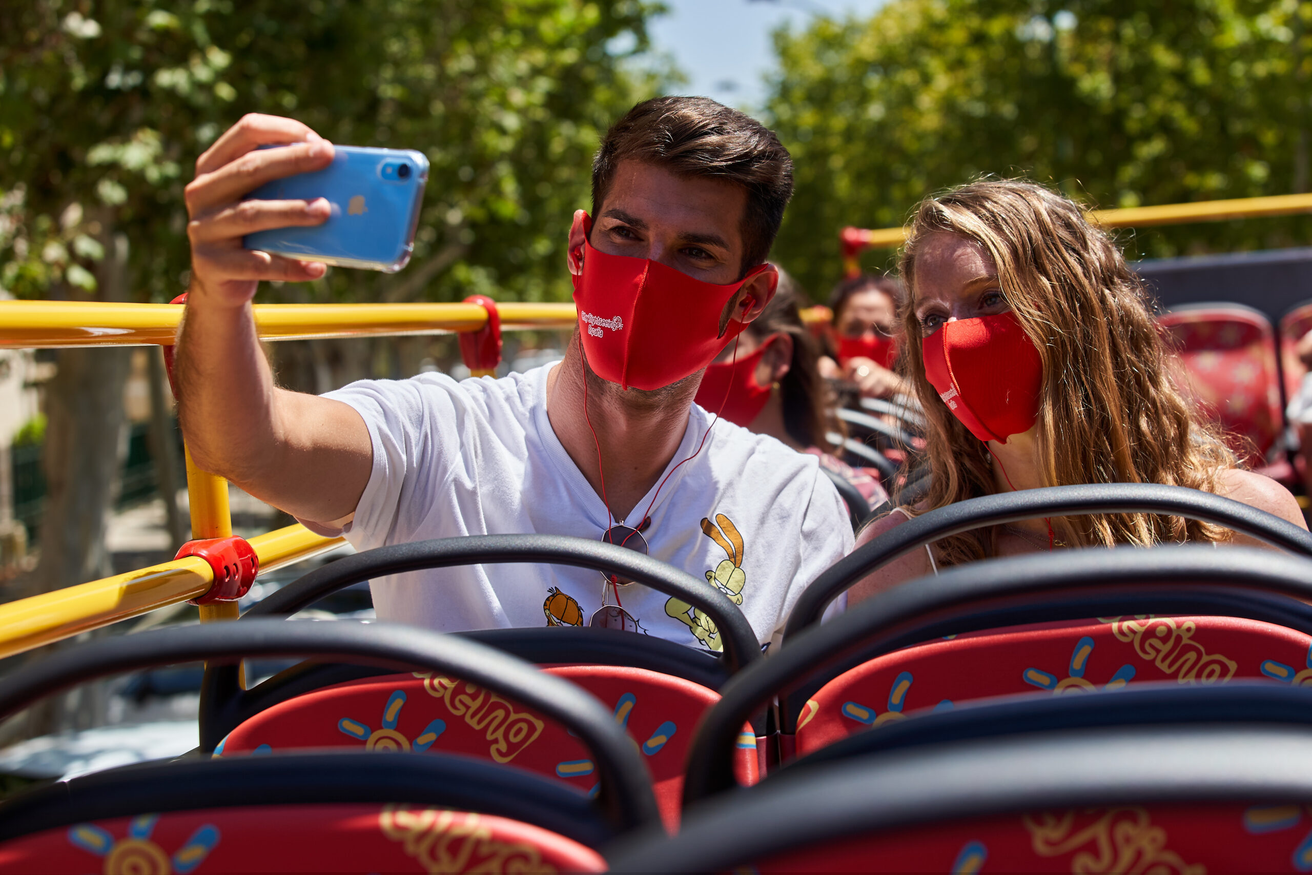 city sightseeing sevilla tour masks covid