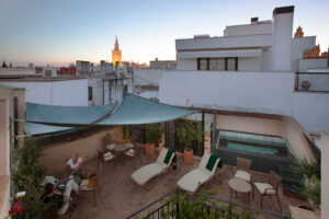 terraza hotel boutique corral rey sevilla