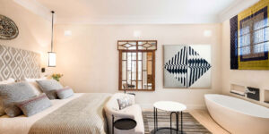 pool suite bathroom corral rey sevilla