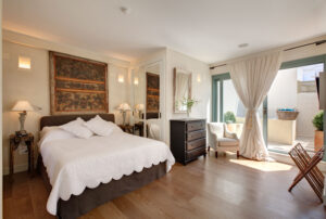penthouse suite corral rey sevilla