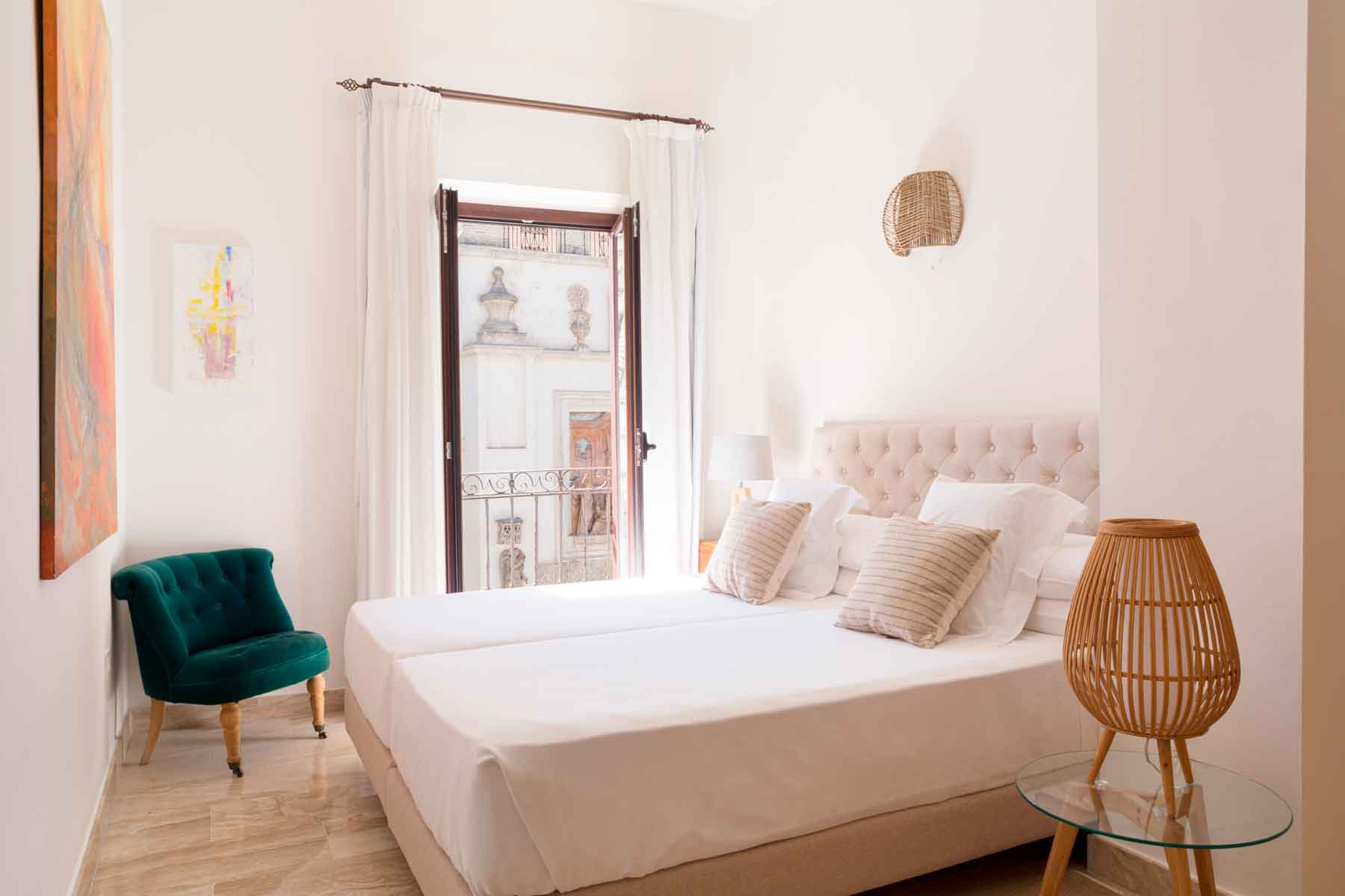 Puerta-Catedral-Sevilla-01